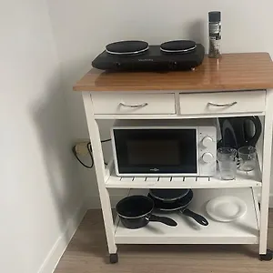 Homestay Schaerbeek 1, Brussels