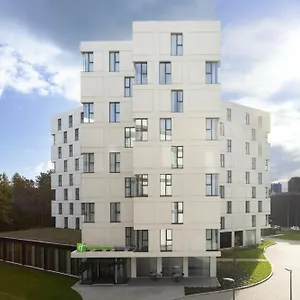 Express - Airport By Ihg Hotel
